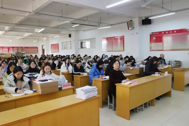 玩球举行2026年全国硕士研究生招生考试考务培训暨无声入场模拟演练