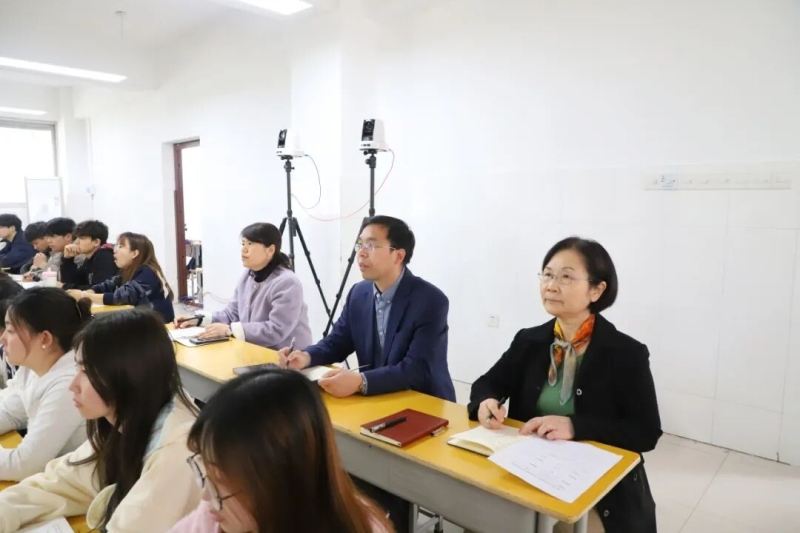 全省高校春季学期思政课“大听课 大调研”第十调研组到玩球听课调研