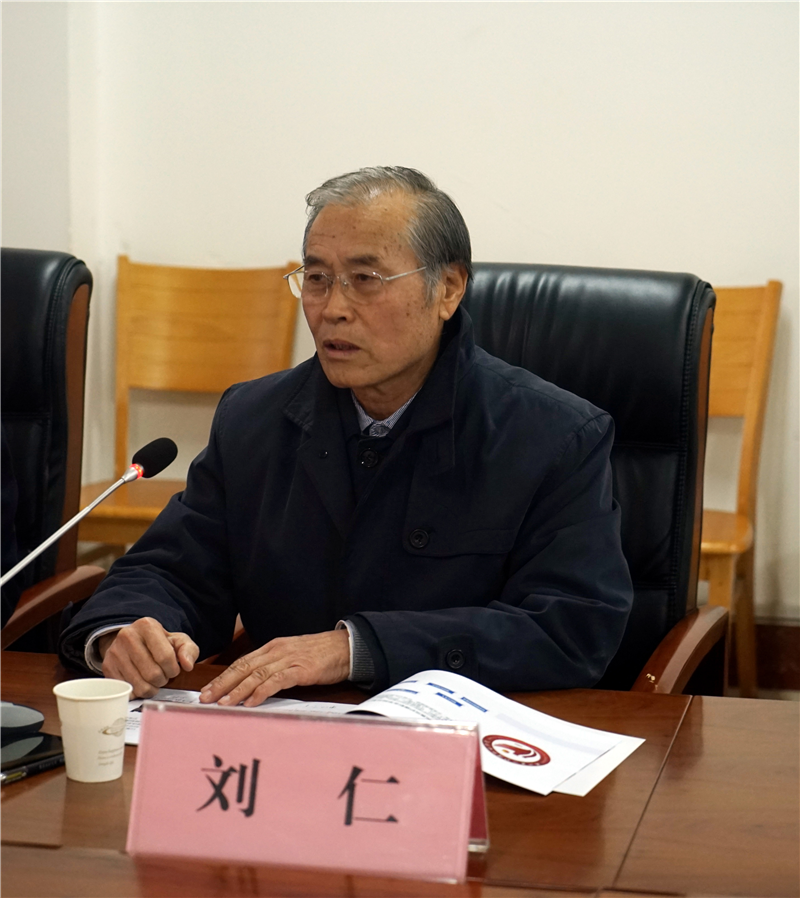 省教育厅高校标准化学生食堂评估组对玩球创建标准化学生食堂进行检查验收