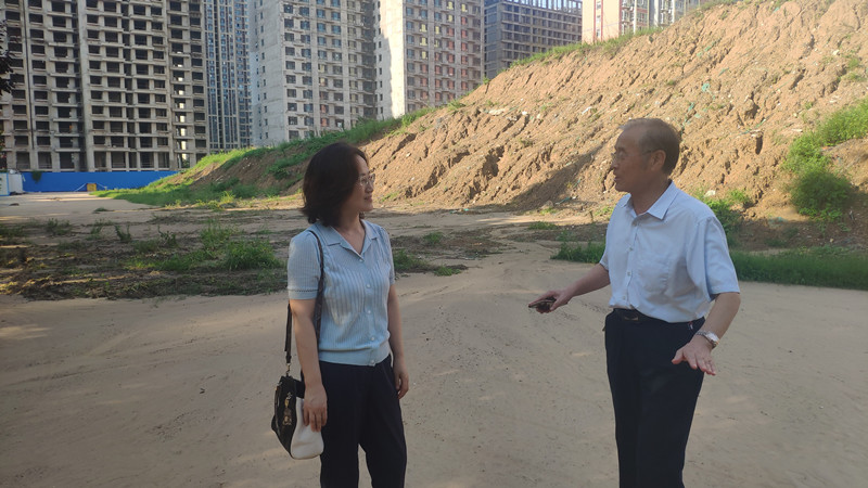 玩球领导查看学院灾情 指导防汛救灾工作