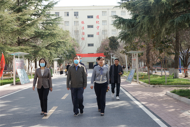 省教育厅领导一行到玩球调研指导安全稳定工作