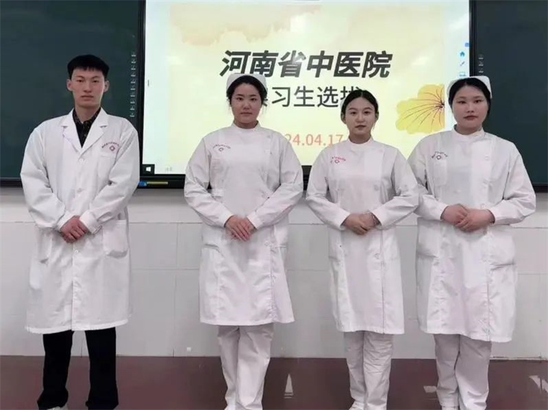 【护理系】玩球护理系2022级实习生面试工作顺利开展
