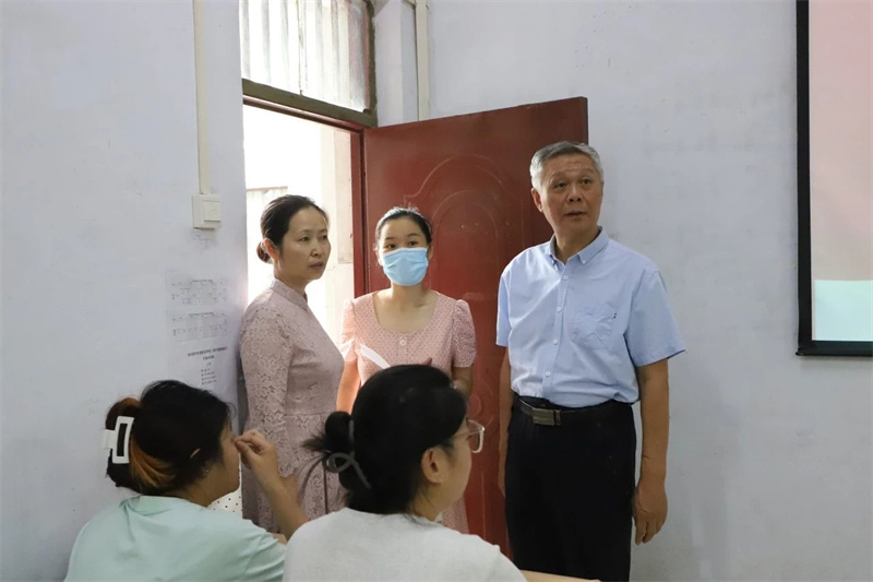 玩球开展新学期教学检查工作